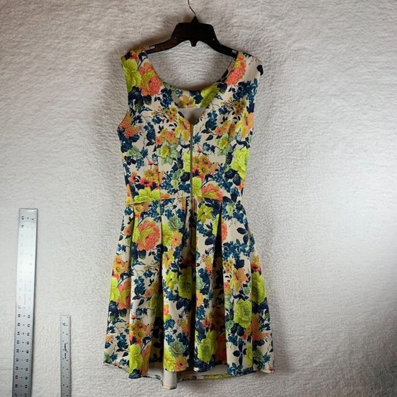 Closet London Women's Multicolor Floral V-back Pleated Summer Dress Size 12 8882 - Picture 7 of 9
